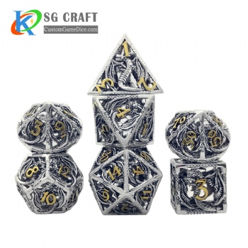 New  hollow out dragon metal dice