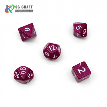 PURPLE MARBLE PLASTIC DICE SET