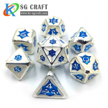 SGHSMN2020 White/Blue 2 Colors Enamel Metal Dice