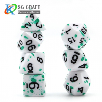 TQ01-3 Green Speckle Dice Set