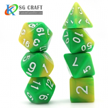 TQ05-8 2 Colors Swirl Dice Set